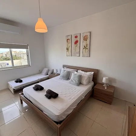 Heart Of Studio, Big Terrace With Citadel View And Gozo Panorama Apartamento Victoria